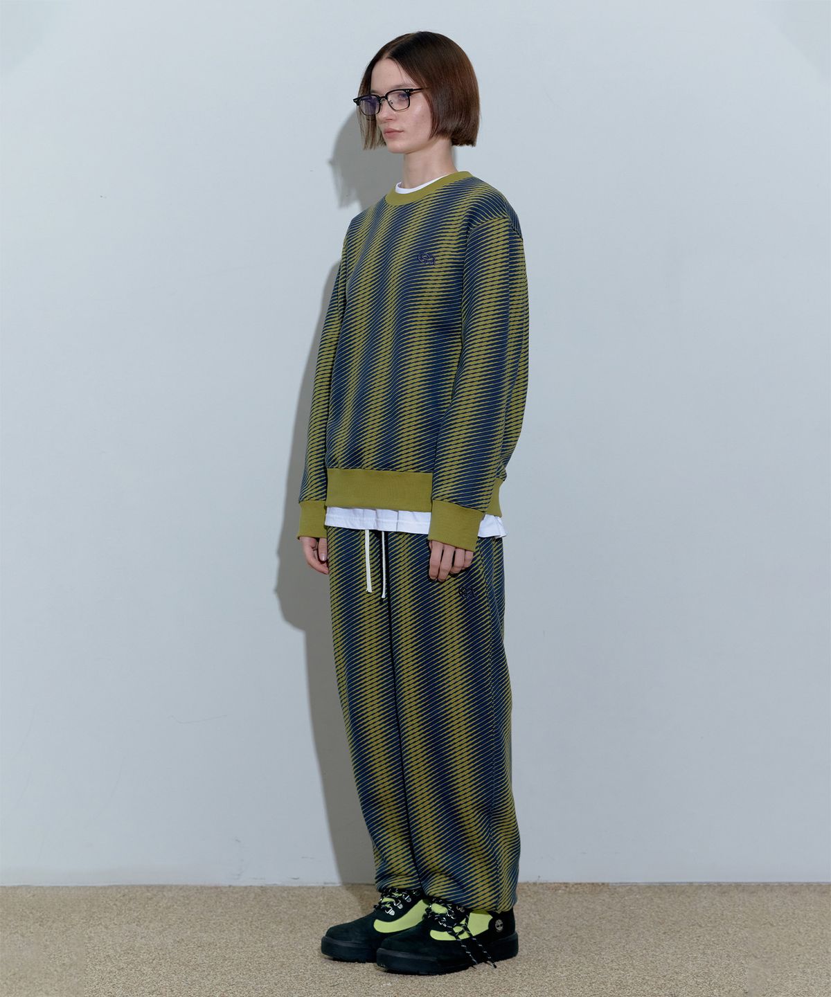 스컬프터(SCULPTOR) Irregular Stripe Sweatshirt Olive/Navy