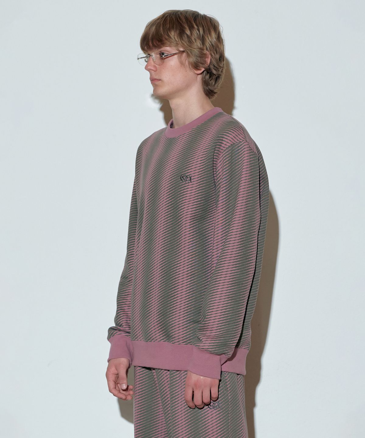 스컬프터(SCULPTOR) Irregular Stripe Sweatshirt Berry/Khaki