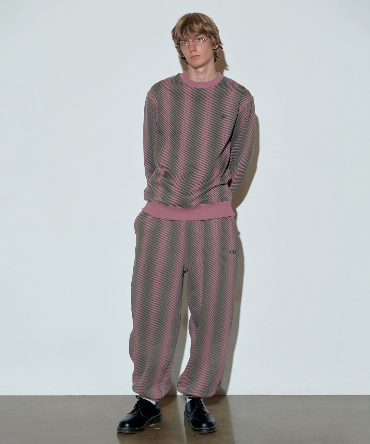스컬프터(SCULPTOR) Irregular Stripe Sweatshirt Berry/Khaki