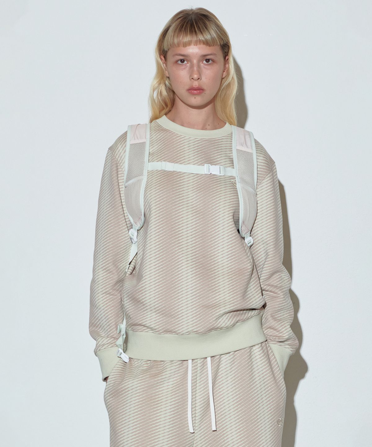 스컬프터(SCULPTOR) Irregular Stripe Sweatshirt Raw/Indie Pink