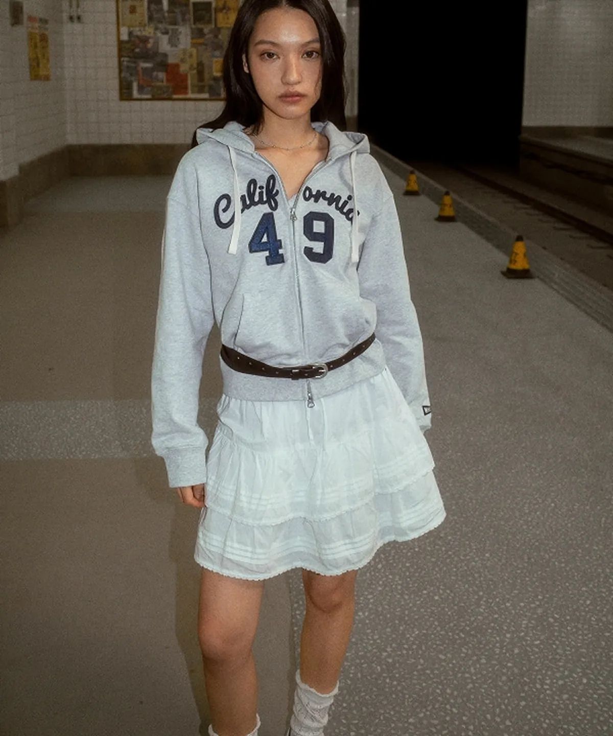 후아유(WHO.A.U) Patch Crop Hood Zip-up / WHMZG1111F