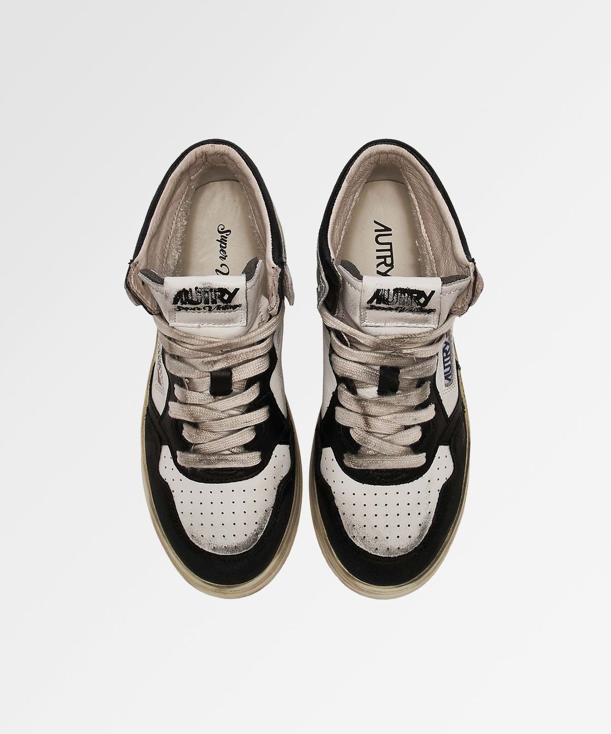 오트리(AUTRY) 메달리스트 빈티지 MID CUT 스니커즈 in leather black and sliver