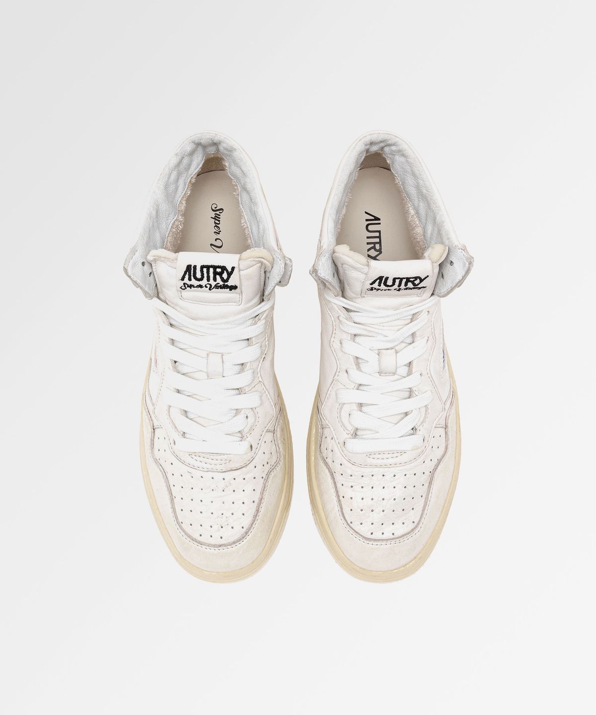 오트리(AUTRY) 메달리스트 빈티지 MID CUT 고트스킨 스니커즈 White