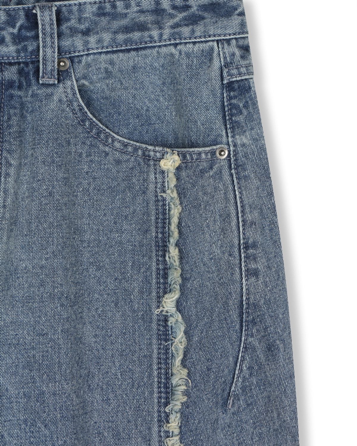 비슬로우(BESLOW) CUT OFF CURVED SEAM JEANS BLUE