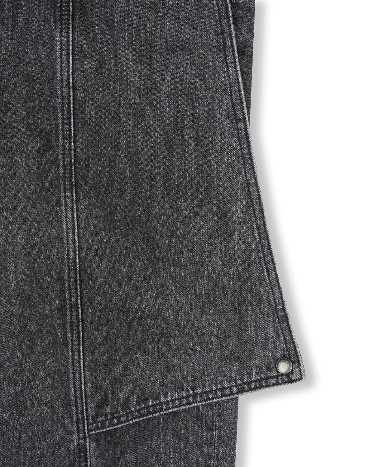 비슬로우(BESLOW) BIG FRONT PANELS JEANS FADE BLACK