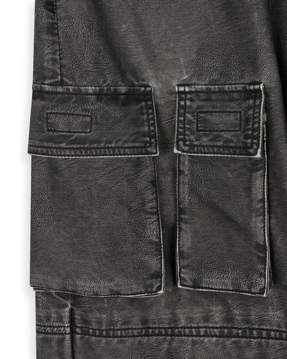 비슬로우(BESLOW) WASHED LEATHER MULTI CARGO PANTS FADE BLACK