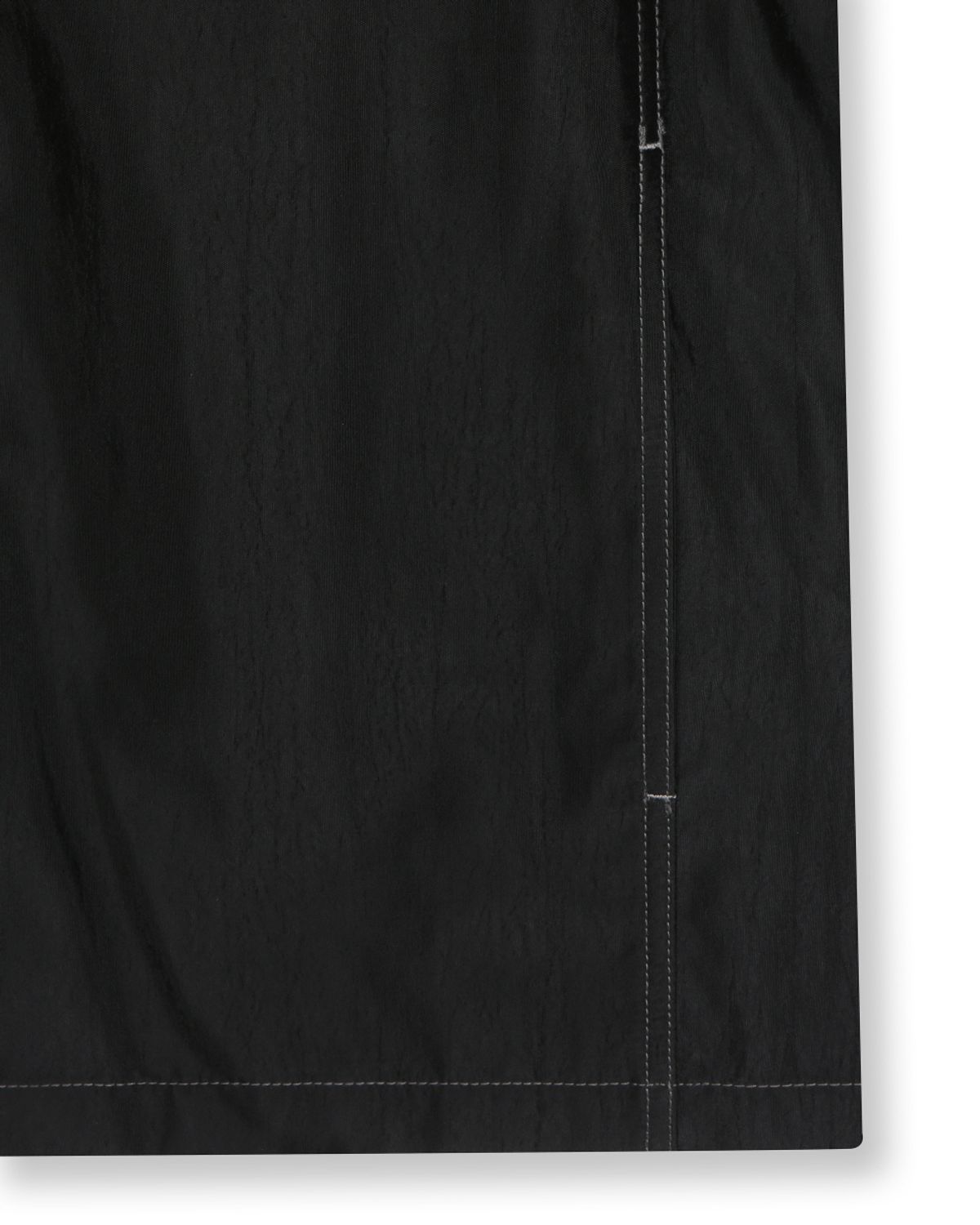비슬로우(BESLOW) UNBALANCED POCKET ZIP-UP SHIRKET BLACK