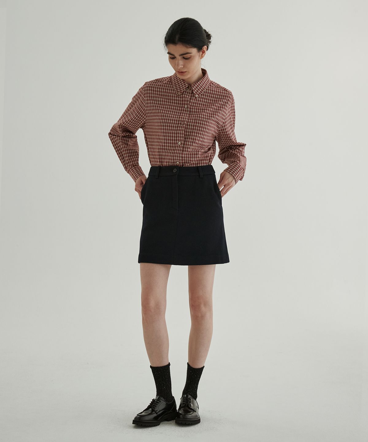 스텝어라운드(STEP AROUND) Wool Twill Mini-Skirt (Navy)
