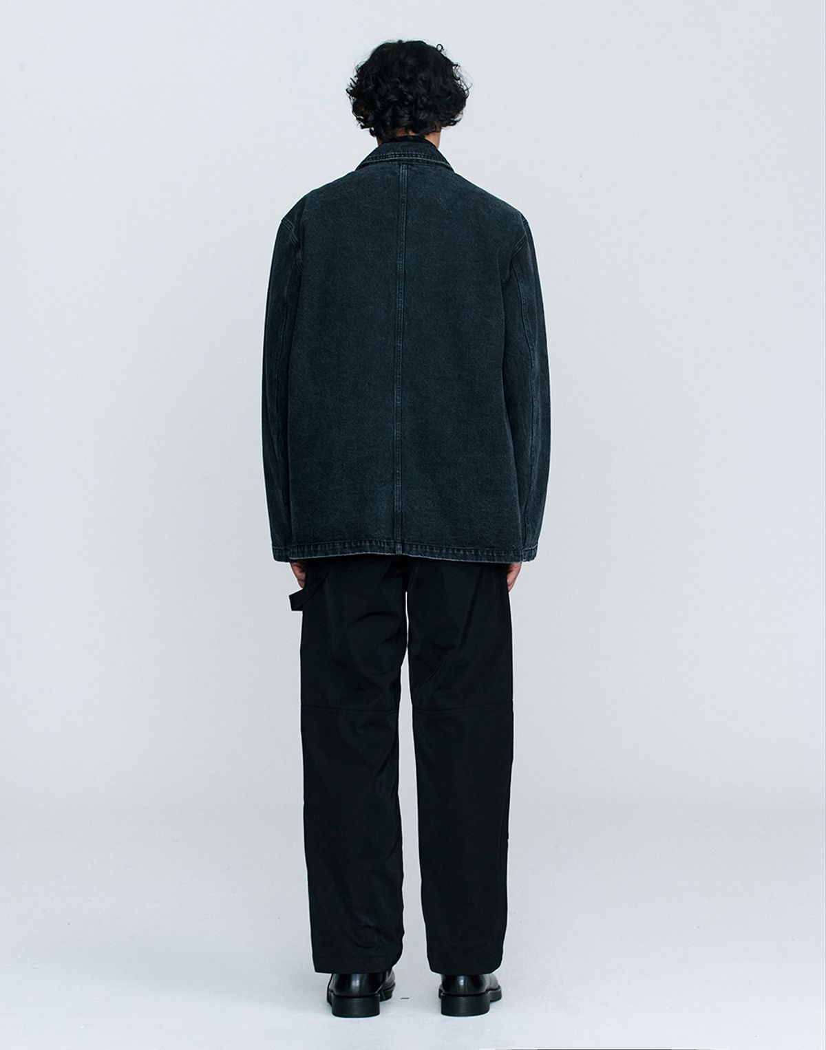 호이테(HEUTE) OVERSIZED DENIM FIELD JACKET (BLACK)