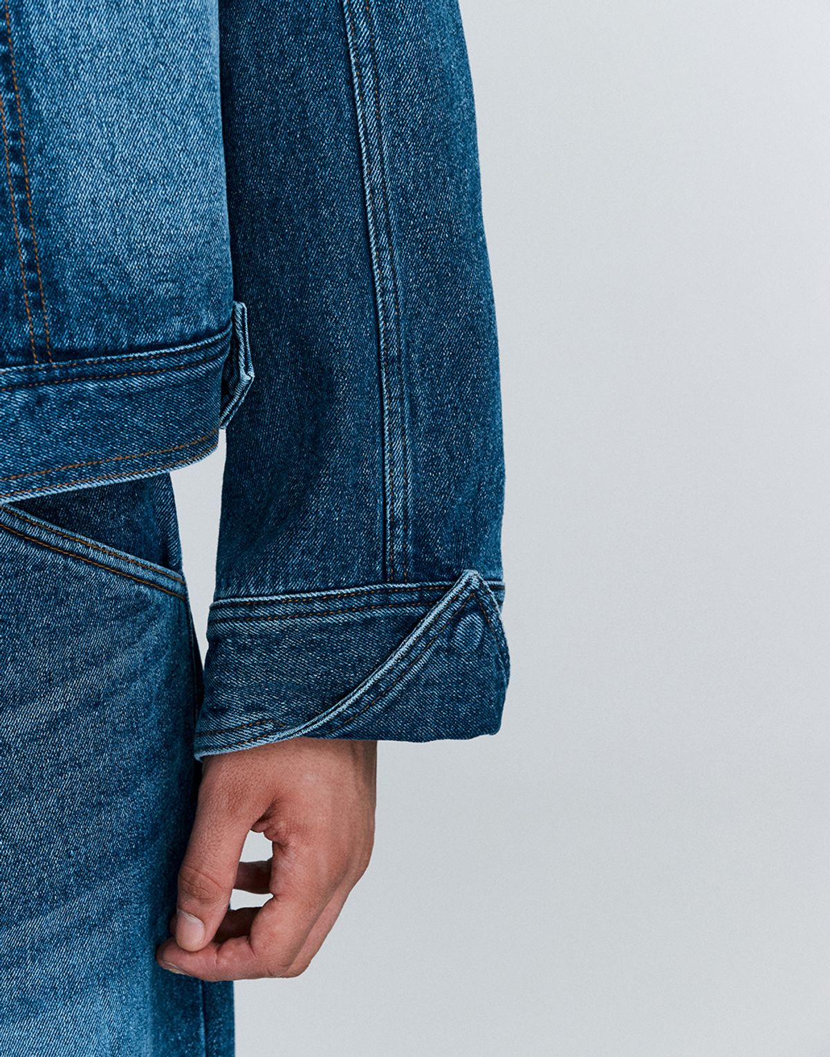 호이테(HEUTE) TRIANGLE TRUCKER JACKET (DARK BLUE)