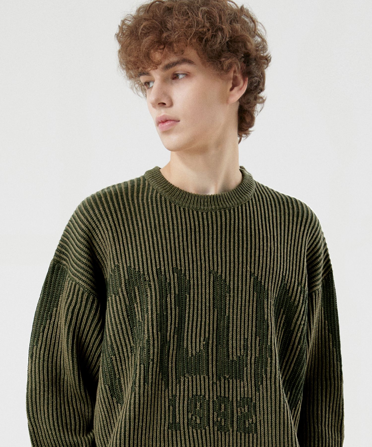 MUSINSA | TRILLION Washable two-tone crewneck graphic knit