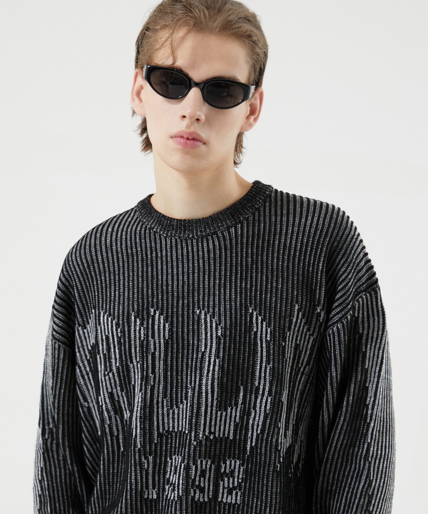 ★関税込★TRILLION★WASHABLE TWO TONE CREW NECK GRAPHIC KNIT MUSINSA | TRILLION Washable two-tone crewneck graphic knit