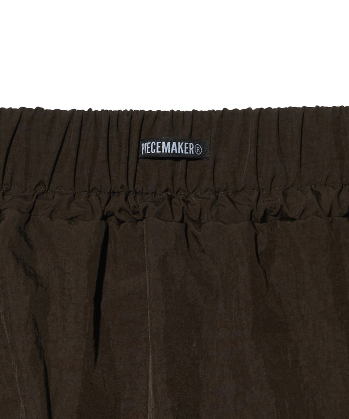 피스메이커(PIECE MAKER) NYLON SHIRRING PUMPKIN SKIRT (BROWN)
