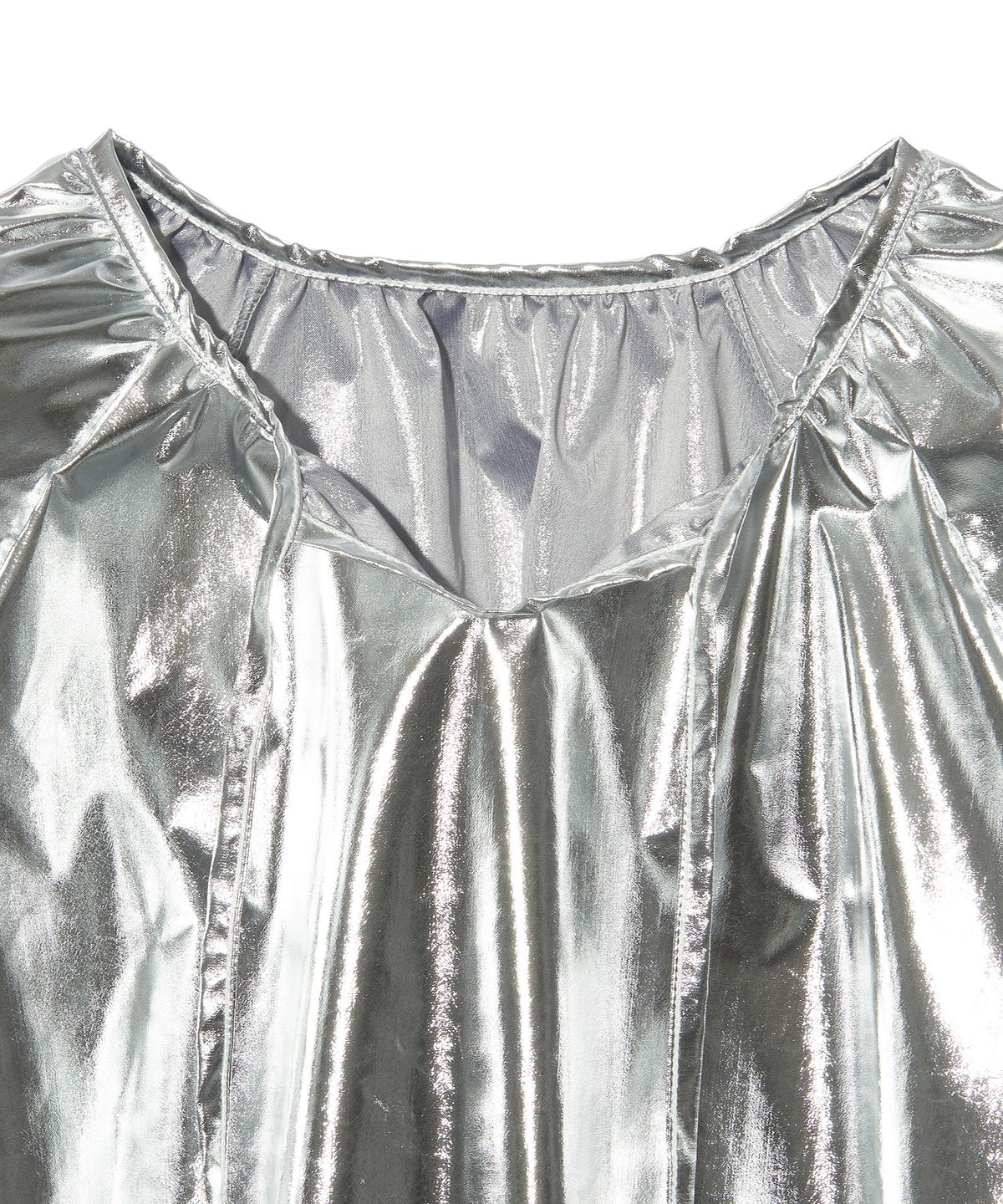 피스메이커(PIECE MAKER) NYLON SHIRRING WARM UP CREW (SILVER)