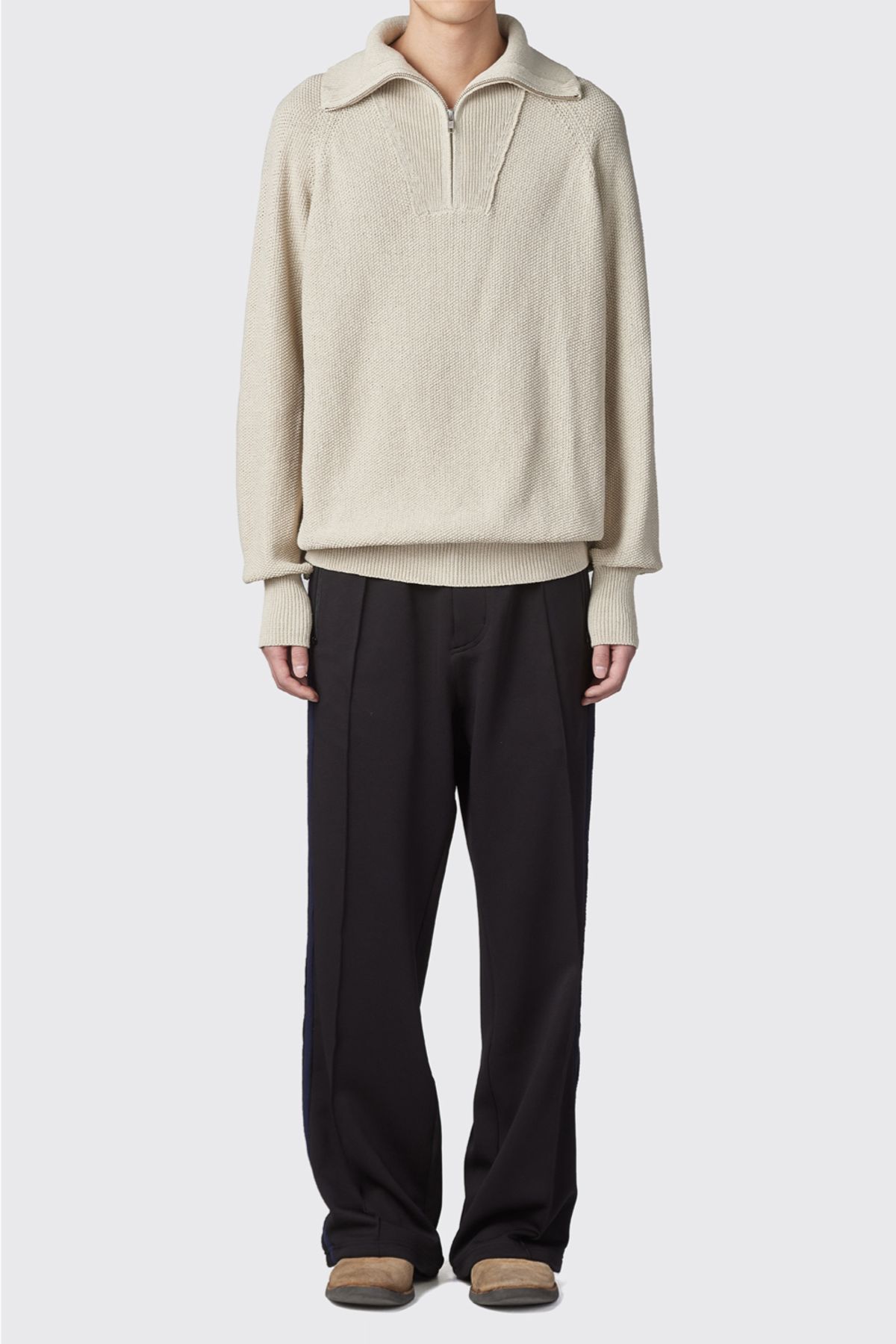 해칭룸(HATCHINGROOM) Vase Neck Knit Sand