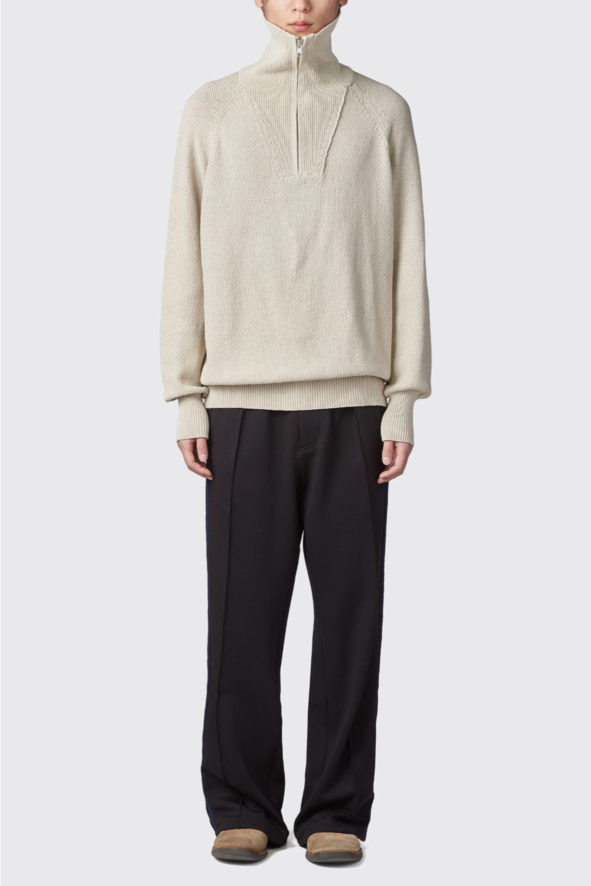 해칭룸(HATCHINGROOM) Vase Neck Knit Sand