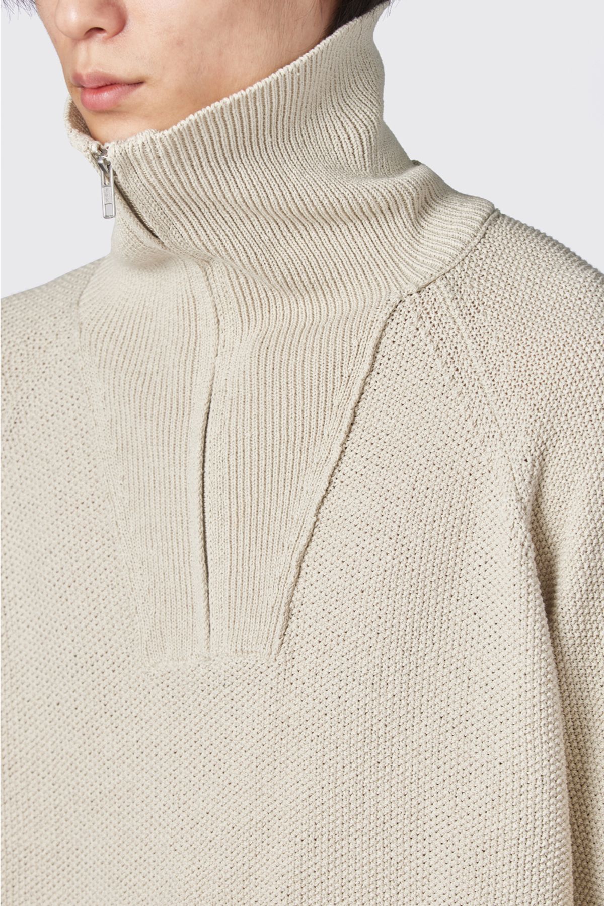 해칭룸(HATCHINGROOM) Vase Neck Knit Sand