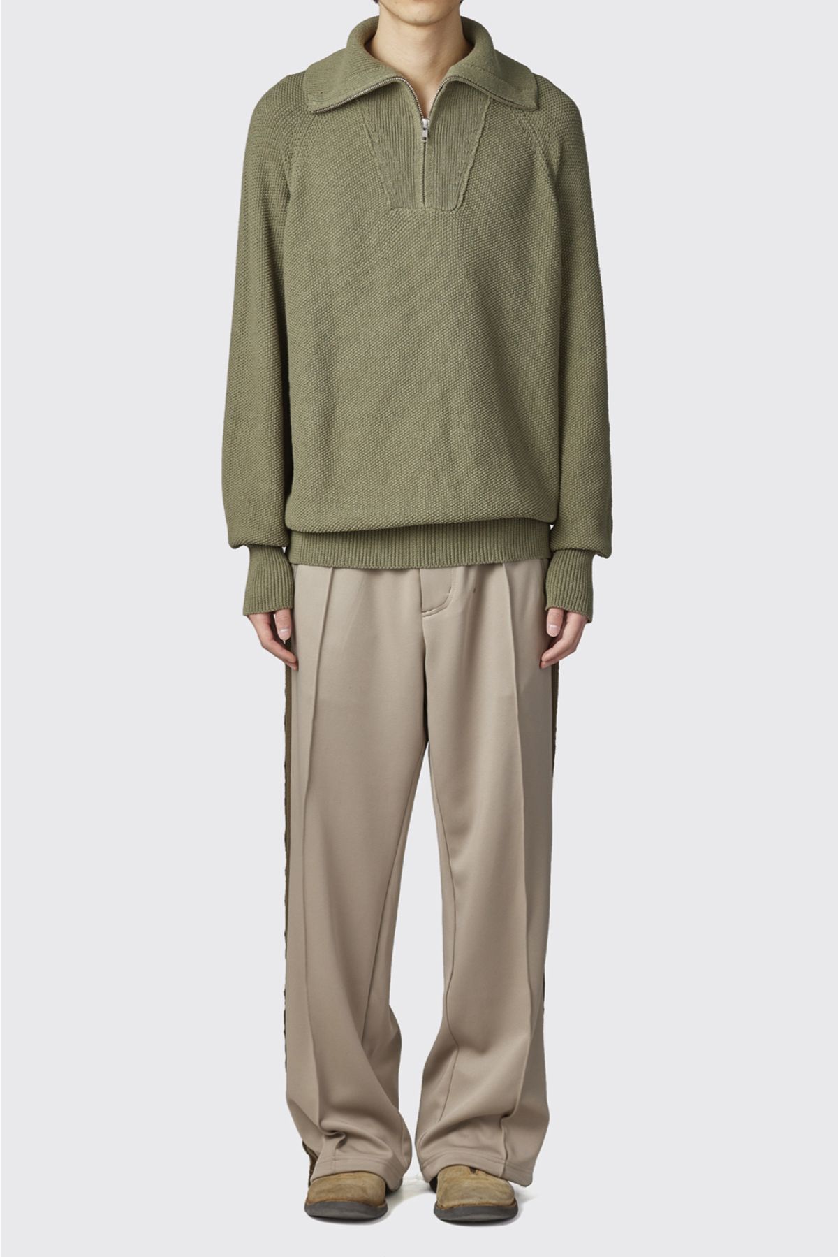 해칭룸(HATCHINGROOM) Vase Neck Knit Olive