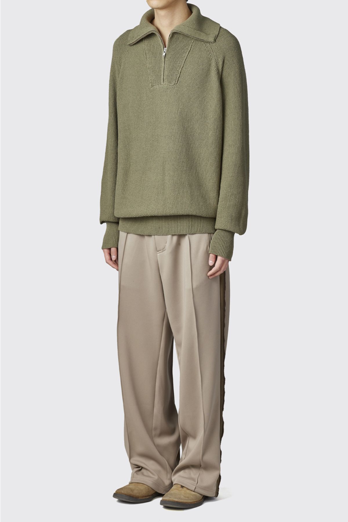 해칭룸(HATCHINGROOM) Vase Neck Knit Olive