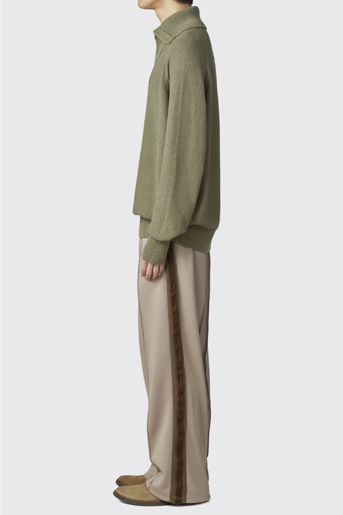 해칭룸(HATCHINGROOM) Vase Neck Knit Olive