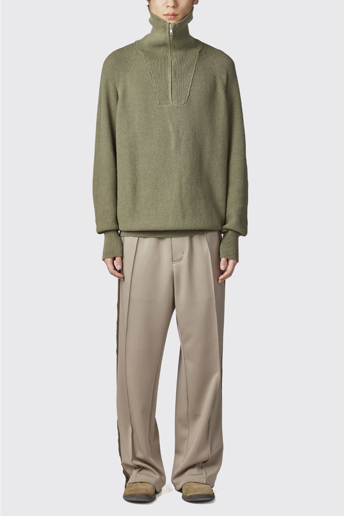 해칭룸(HATCHINGROOM) Vase Neck Knit Olive
