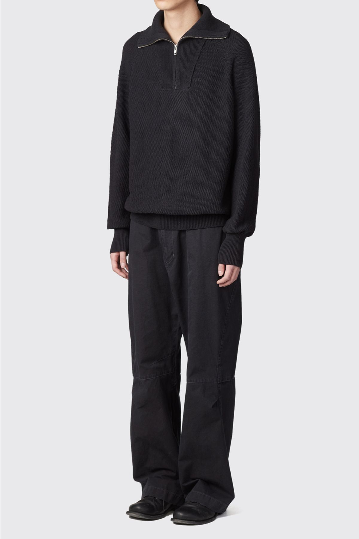 해칭룸(HATCHINGROOM) Vase Neck Knit Black