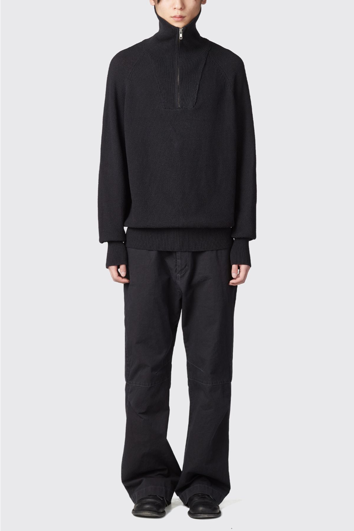 해칭룸(HATCHINGROOM) Vase Neck Knit Black