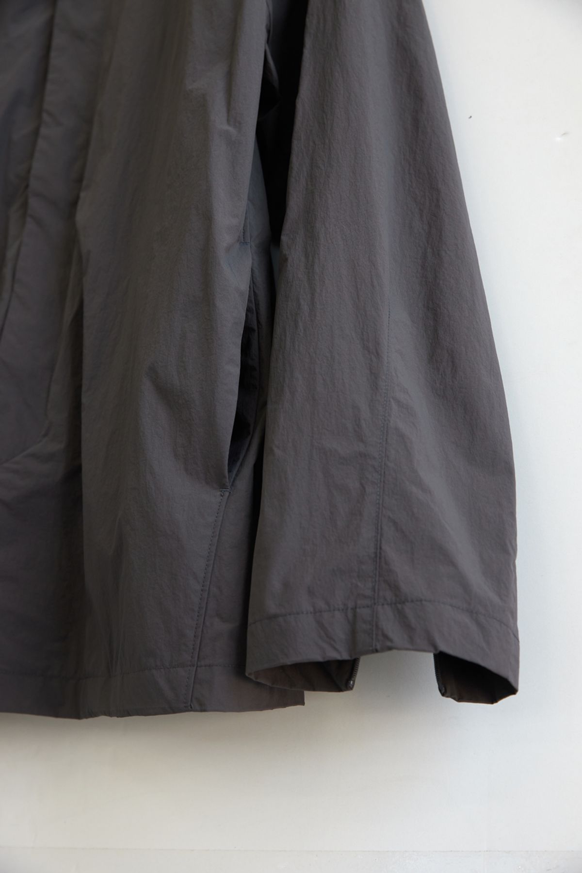 해칭룸(HATCHINGROOM) Uniform Jacket Charcoal