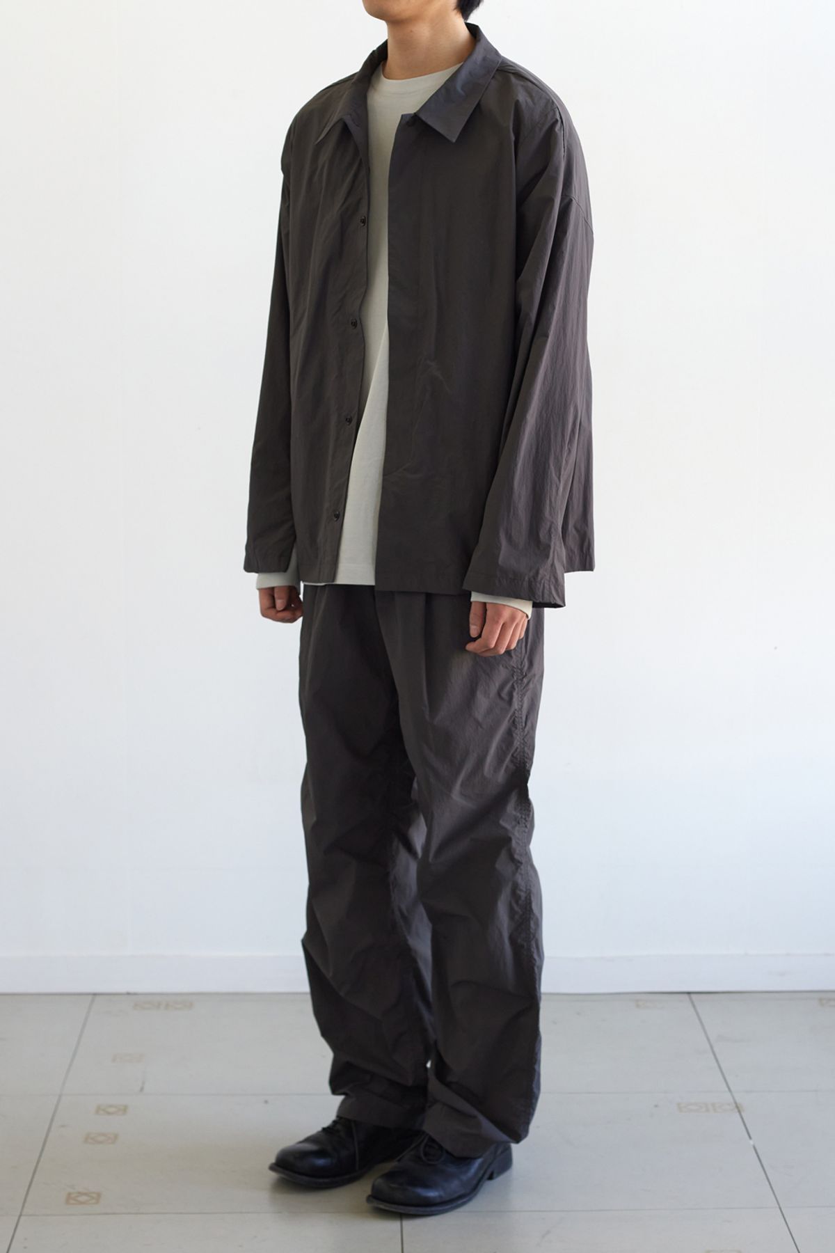 해칭룸(HATCHINGROOM) Uniform Jacket Charcoal