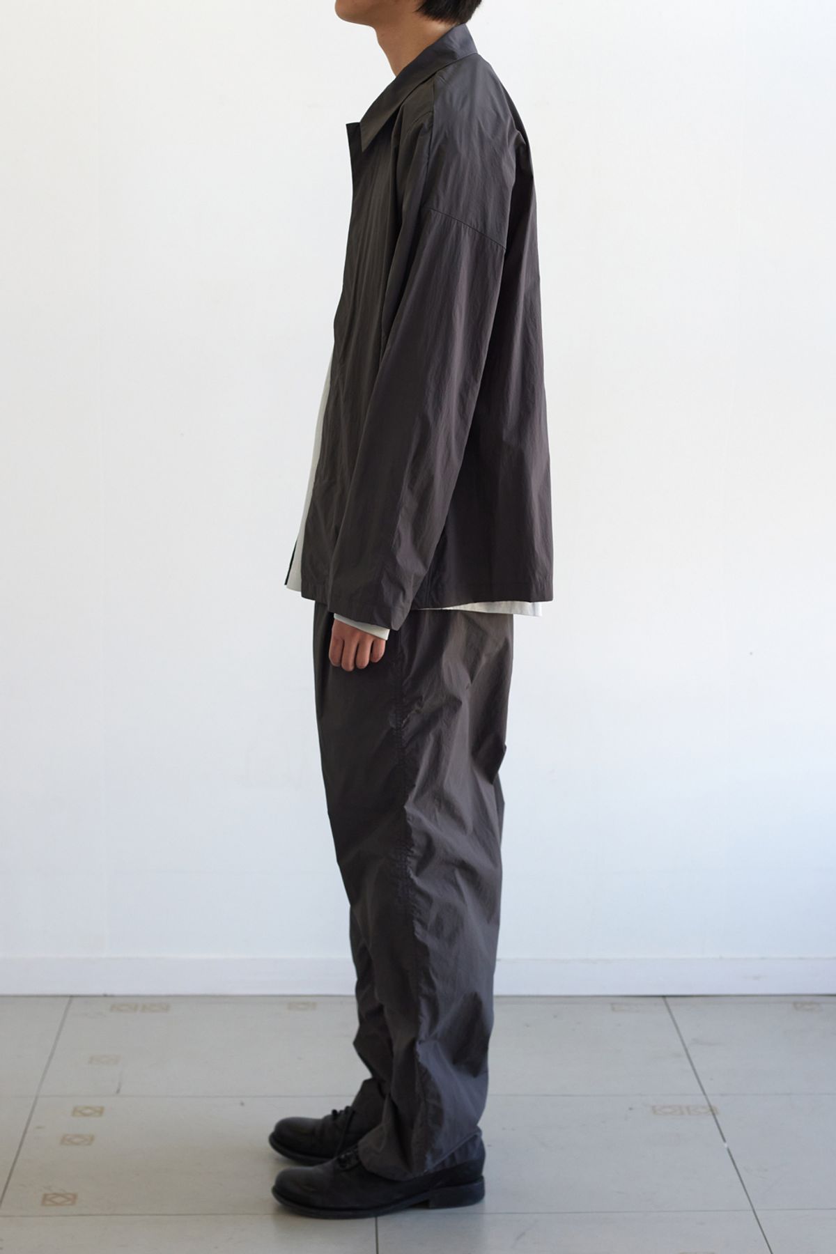 해칭룸(HATCHINGROOM) Uniform Jacket Charcoal