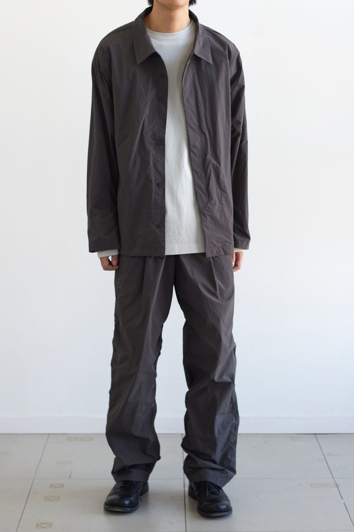 해칭룸(HATCHINGROOM) Uniform Jacket Charcoal