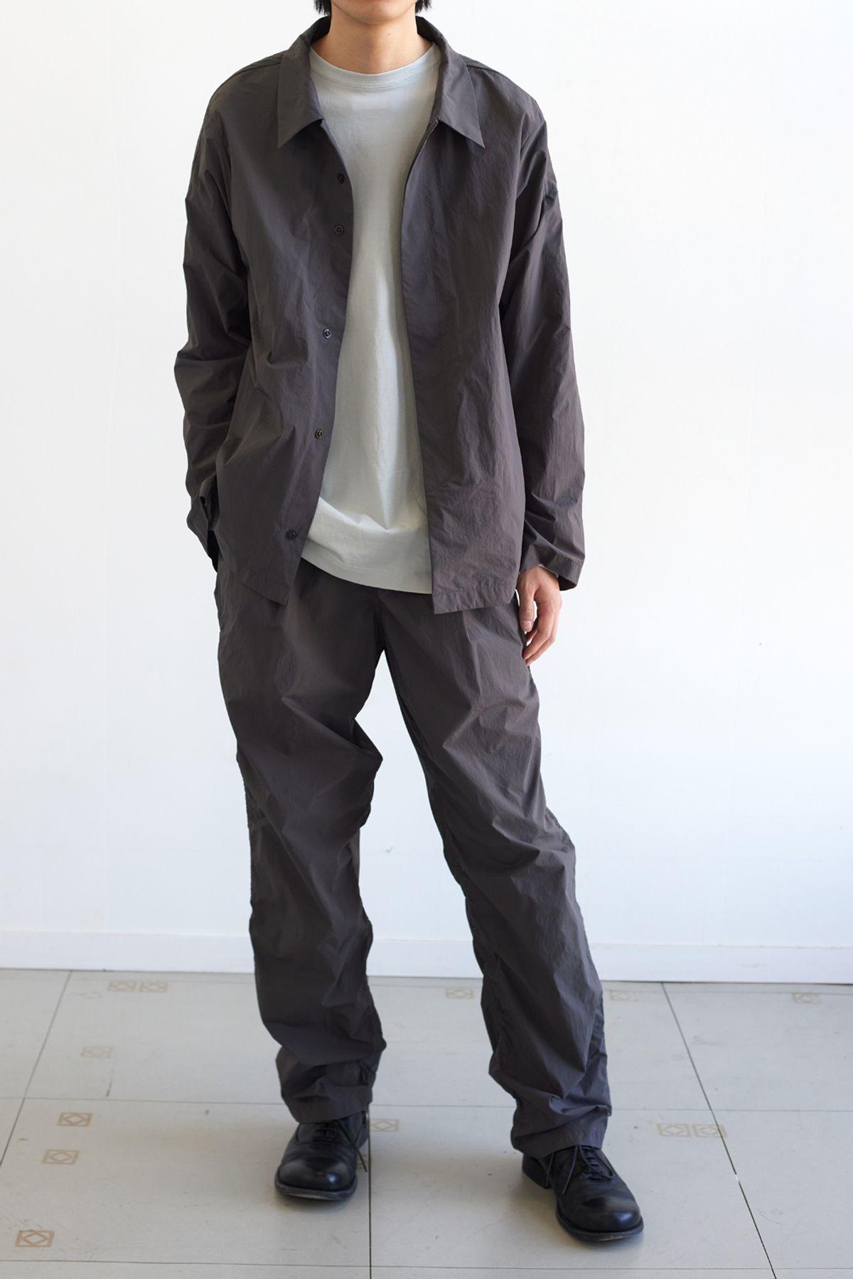 해칭룸(HATCHINGROOM) Uniform Jacket Charcoal