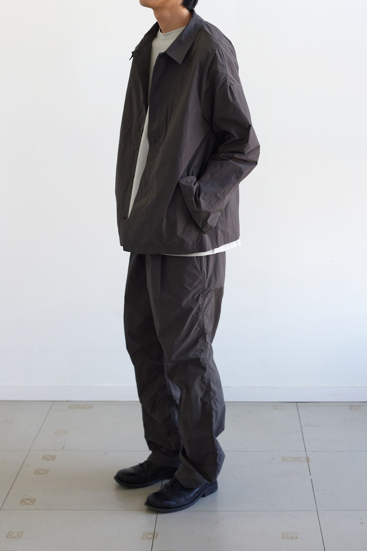 해칭룸(HATCHINGROOM) Uniform Jacket Charcoal