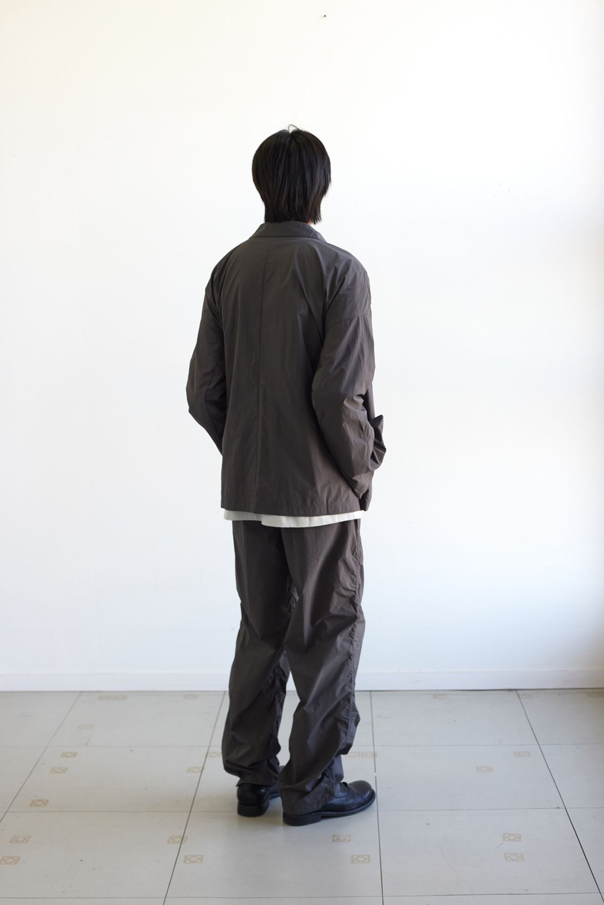 해칭룸(HATCHINGROOM) Uniform Jacket Charcoal