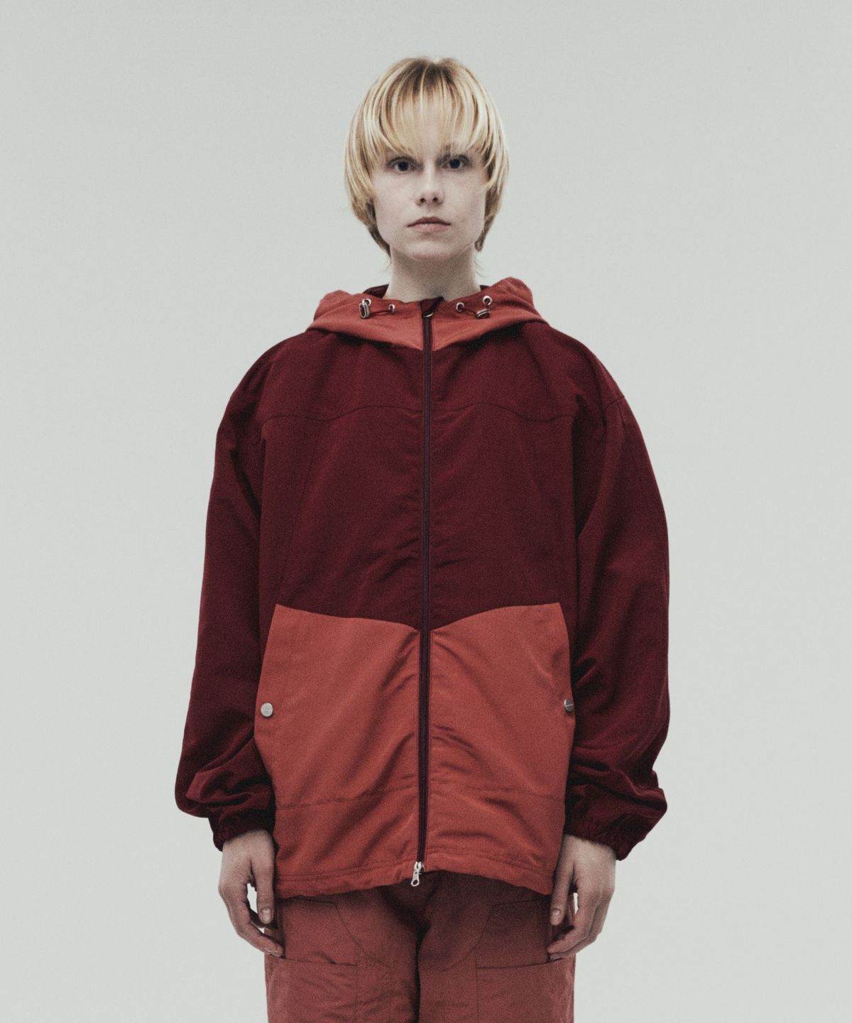 더바이닐하우스(THEVINYLHOUSE) RIPSTOP HOODED JACKET BURGUNDY (VH2DFUB932A)