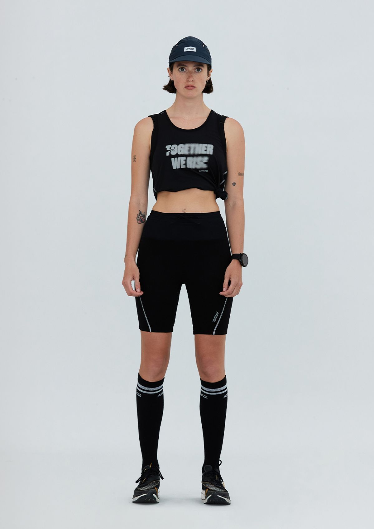 칼렉(KALEG) WOMENS FLIGHT SHORT TIGHTS (8) BLACK