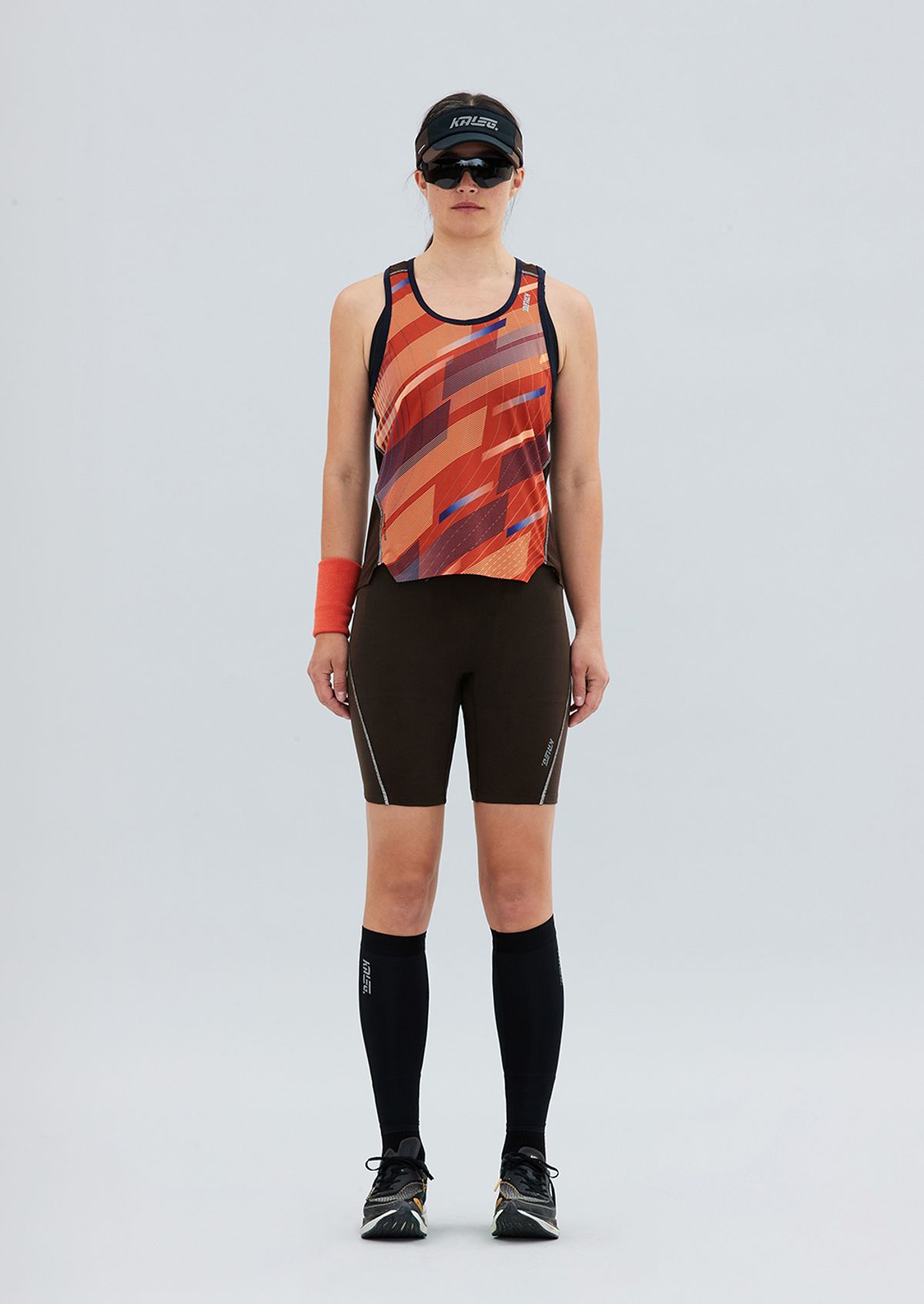 칼렉(KALEG) WOMENS FLIGHT RACE SINGLET (ATHLETIC) DARK BROWN