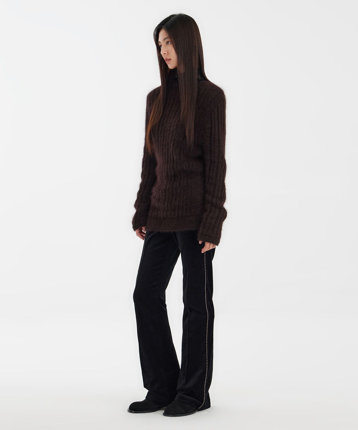 유스(YOUTH) Bootcut Pants  - Black