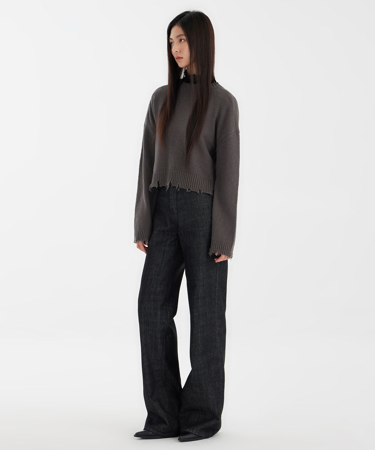 유스(YOUTH) Damaged Cropped Knit  - Charcoal Grey