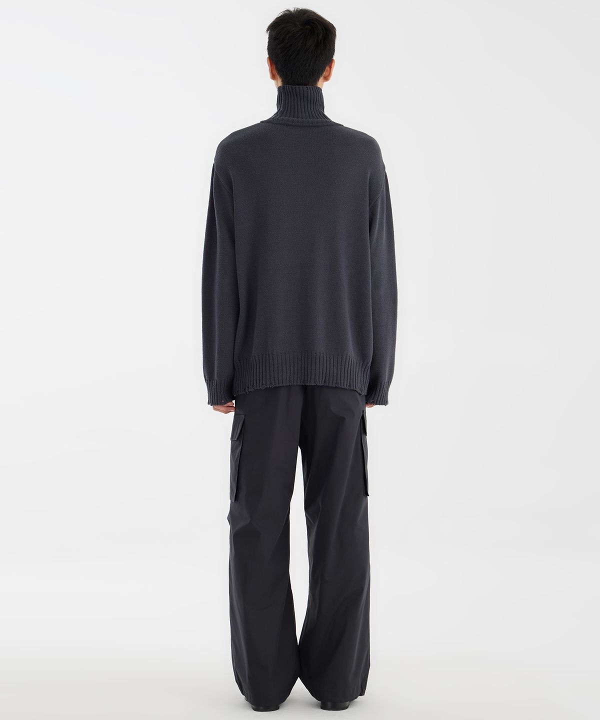 유스(YOUTH) Damaged Rip Turtleneck T-shirt - Charcoal Grey