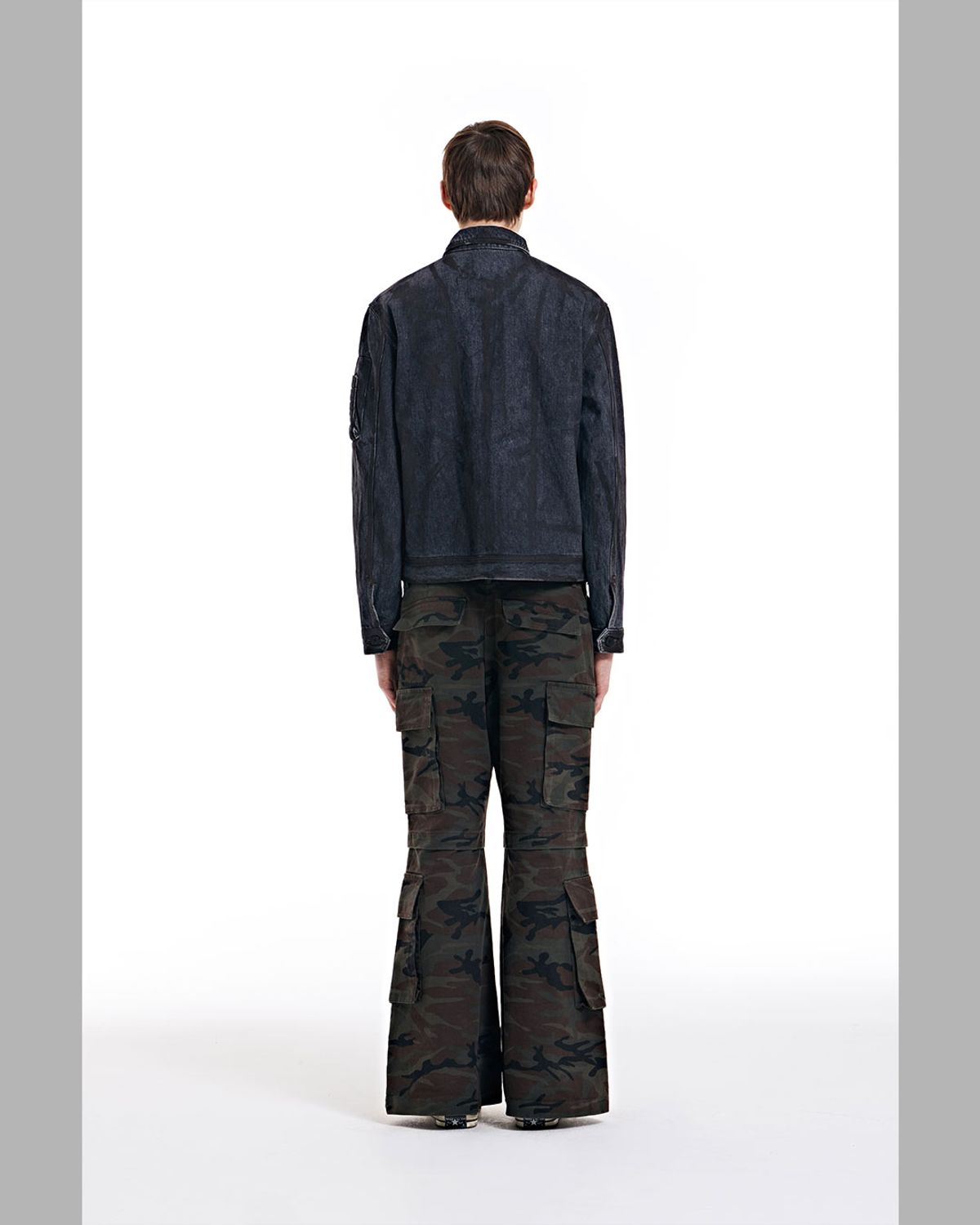 더뮤지엄비지터(THEMUSEUMVISITOR) HAND PAINTED DENIM JACKET (BROWN)