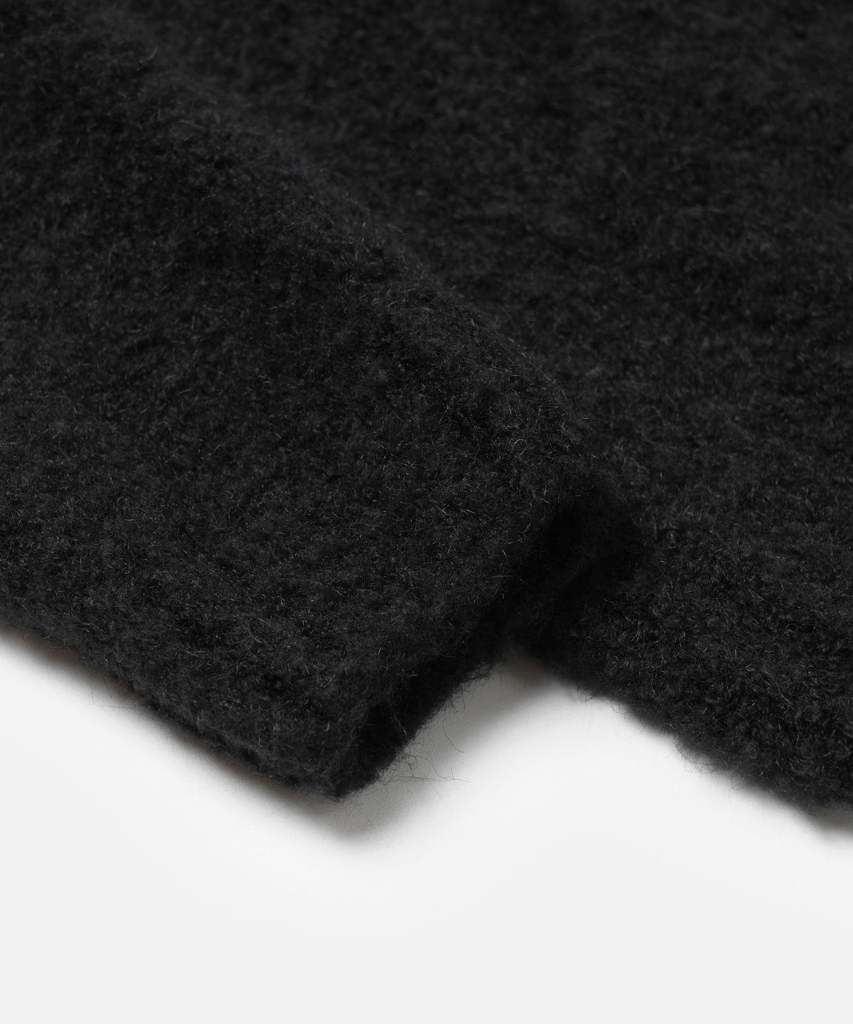 프리즘웍스(FRIZMWORKS) WAVE BOUCLE KNIT HOODY _ BLACK