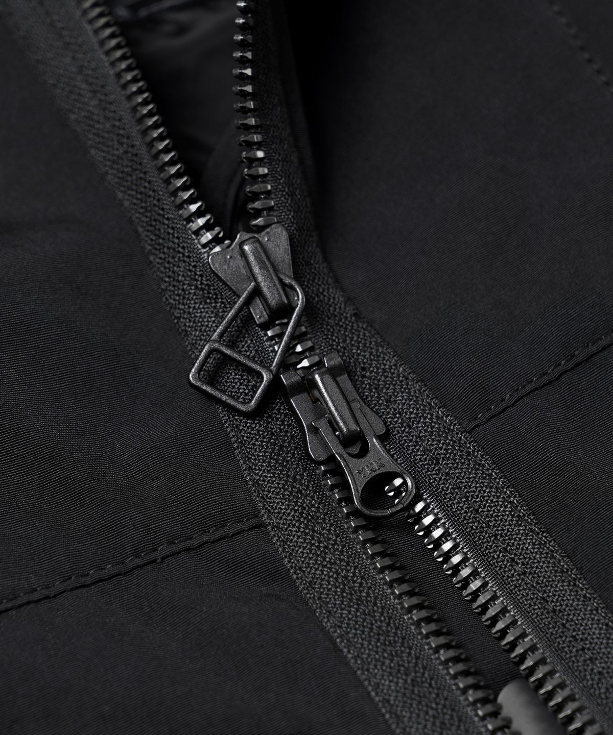 프리즘웍스(FRIZMWORKS) SMOCK HOODED PARKA 002 _ BLACK