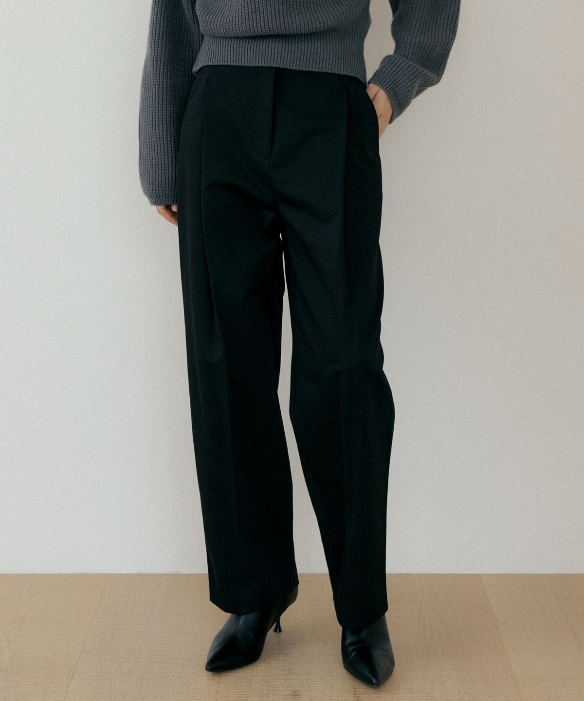 더페니(THE PENNY) BIG POCKET COTTON SLACKS