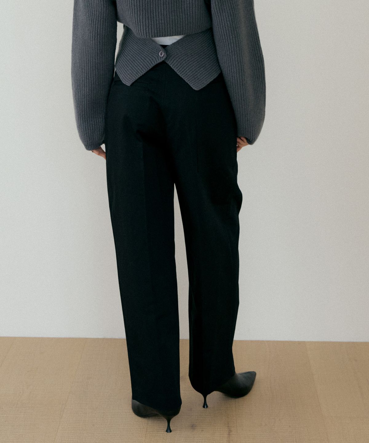 더페니(THE PENNY) BIG POCKET COTTON SLACKS