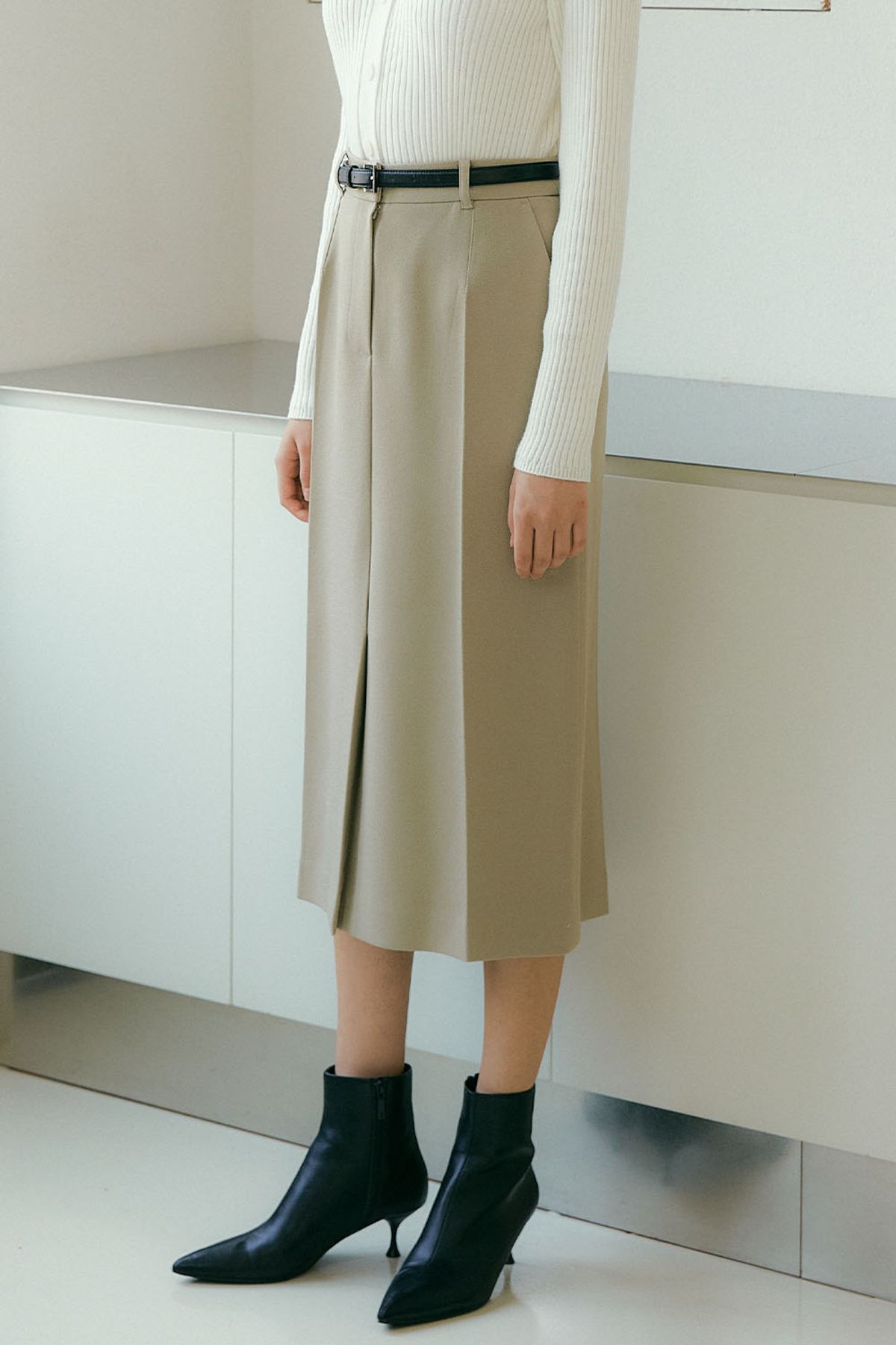 더페니(THE PENNY) BASIC SLIT SKIRT