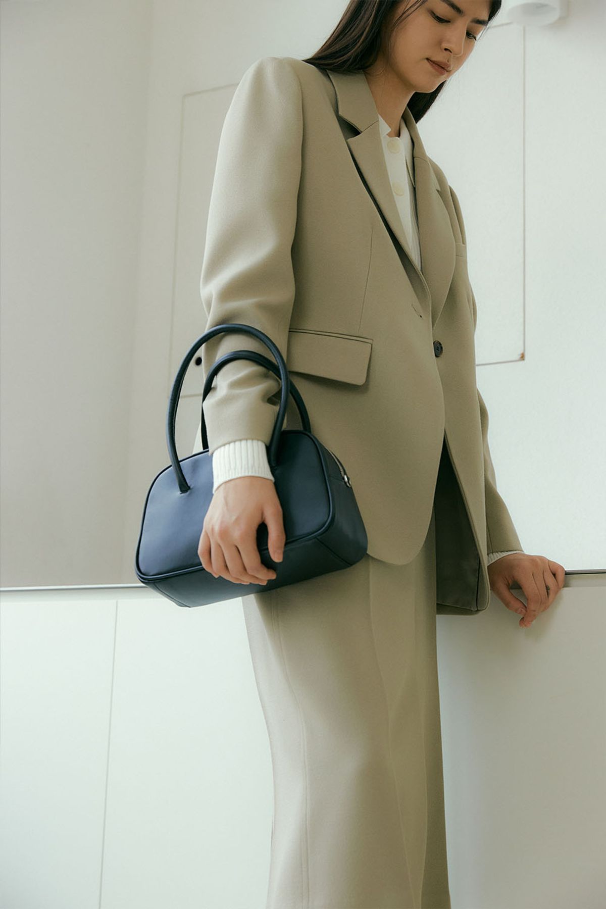 더페니(THE PENNY) BASIC SLIT SKIRT