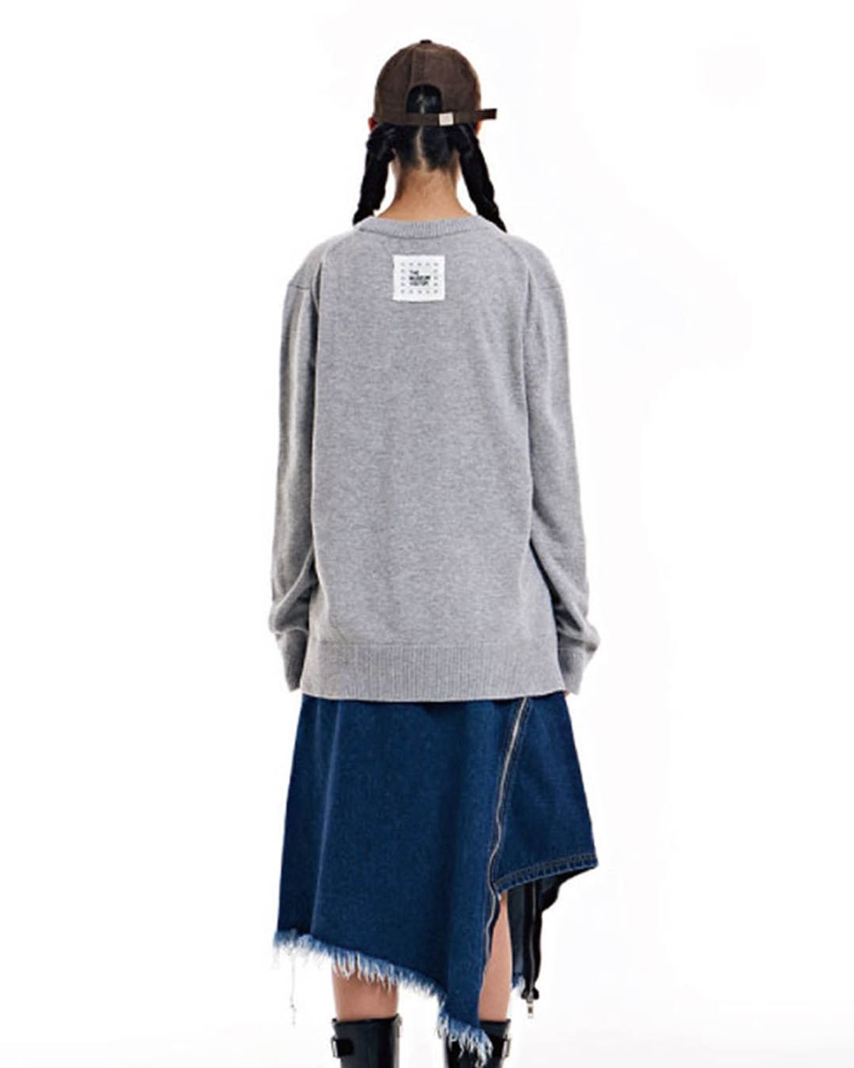 더뮤지엄비지터(THEMUSEUMVISITOR) US HEART PATCH STITCHED KNIT (GREY)