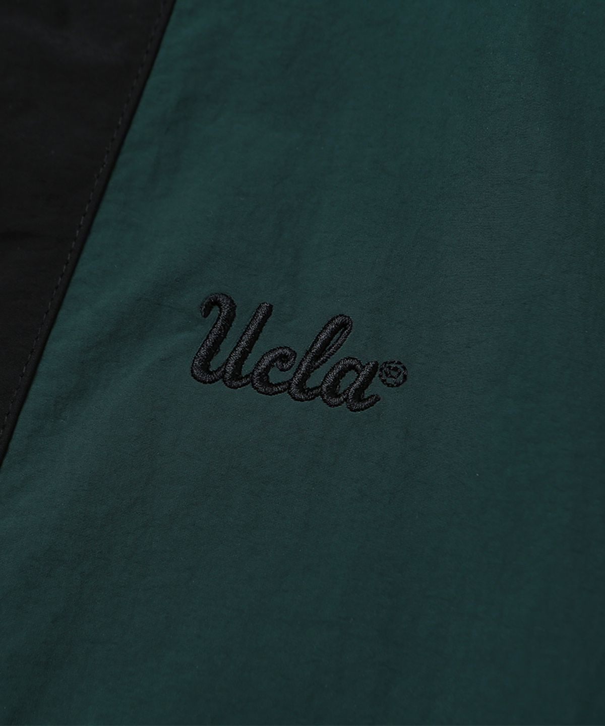 유씨엘에이(UCLA) 남성 칼라블록 후드 아노락[DK-GREEN](UZ8UJ10_68)