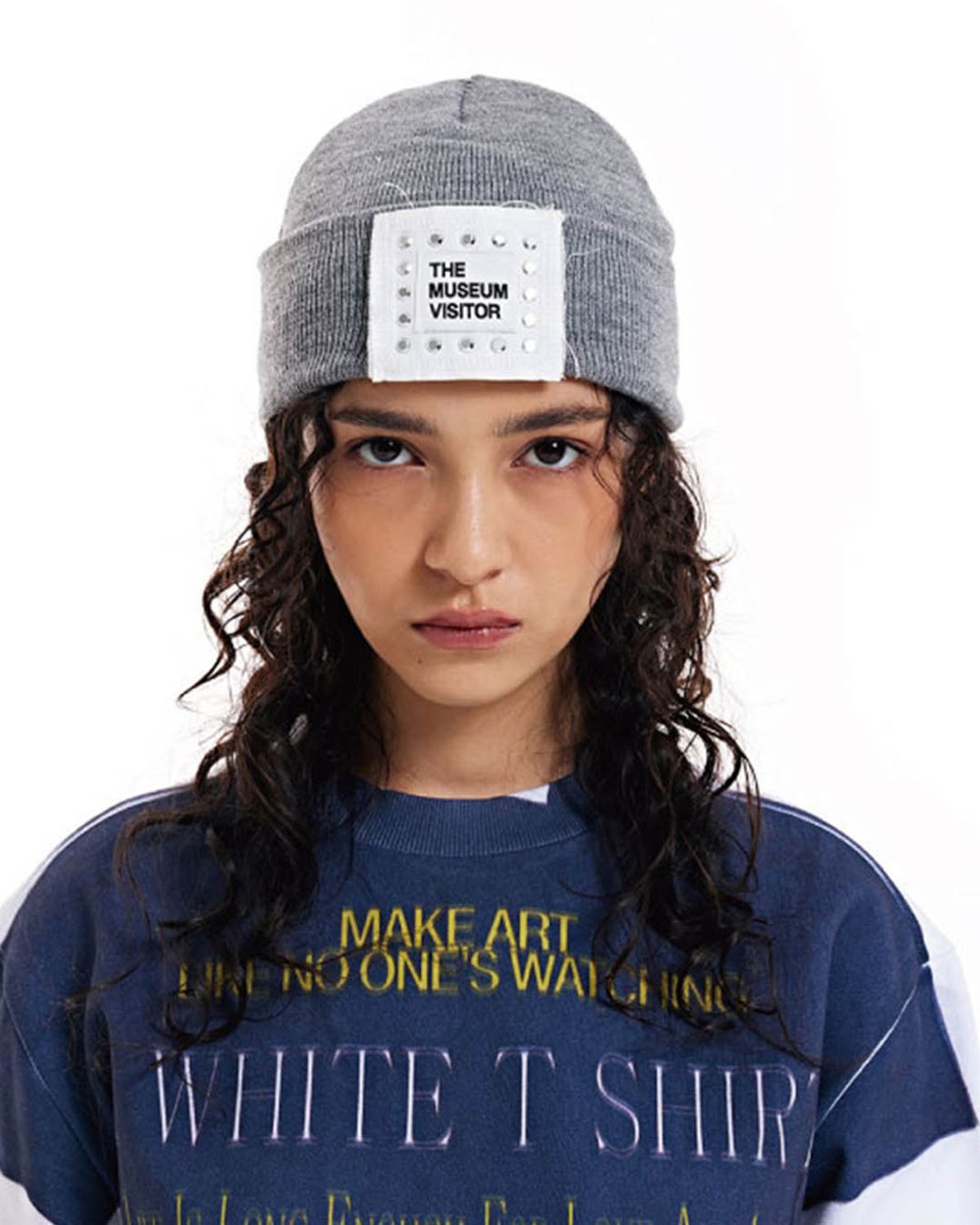 더뮤지엄비지터(THEMUSEUMVISITOR) CUBIC LOGO STITCHED BEANIE (GREY)